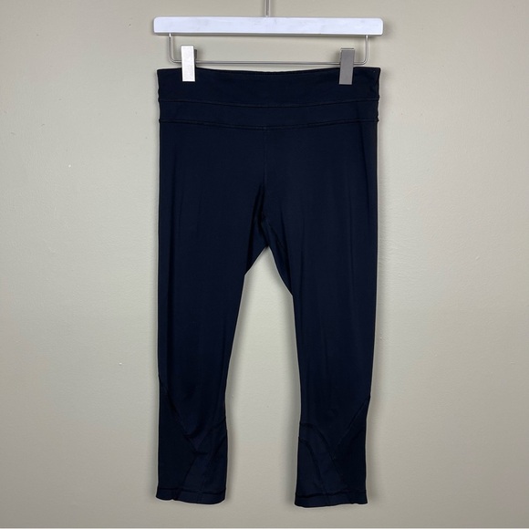 Lululemon Black Cropped Leggings Size 6 - Picture 2 of 7